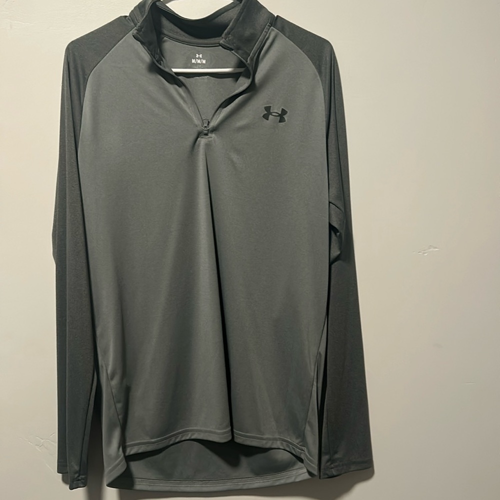 Brand new men’s medium under armour grey pullover